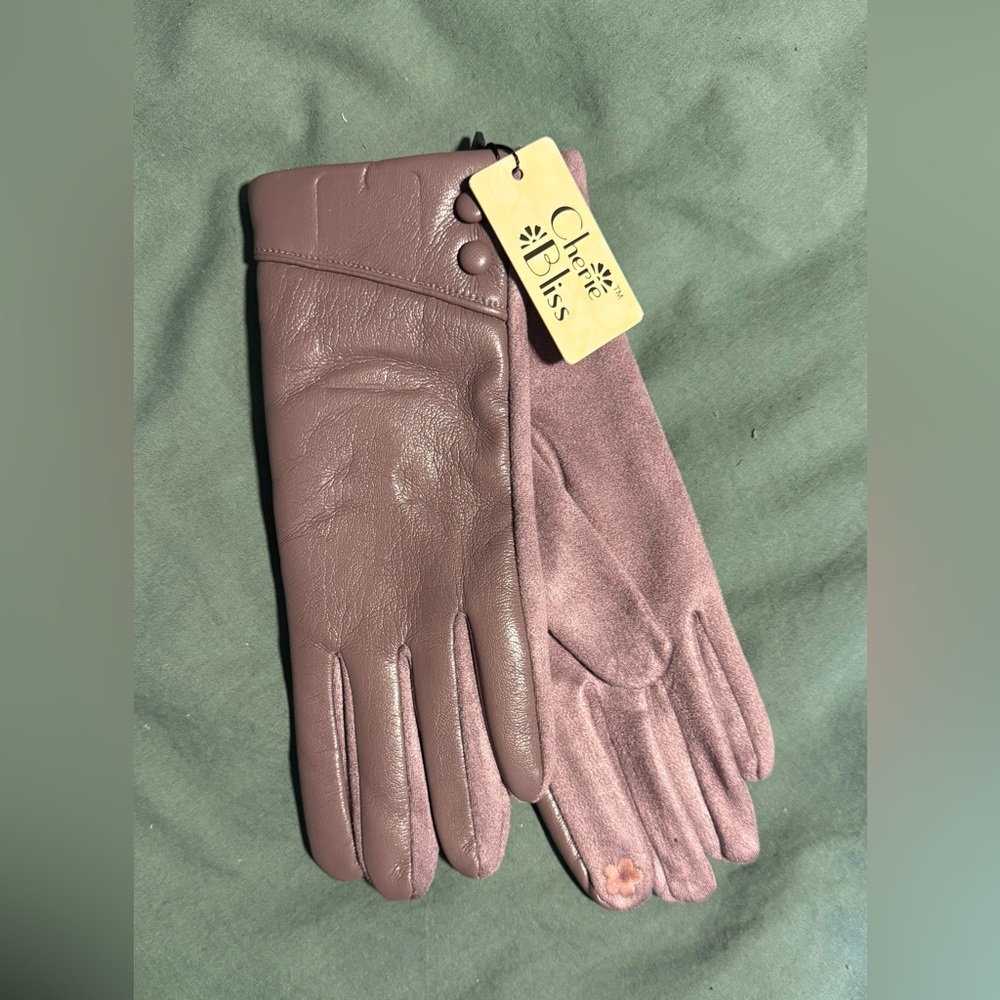 Chic Bliss Women's Dusty Pink Leather Gloves